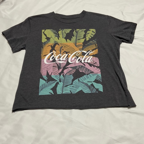 Cropped “vintage coca cola shirt (worn once) - Picture 1 of 2
